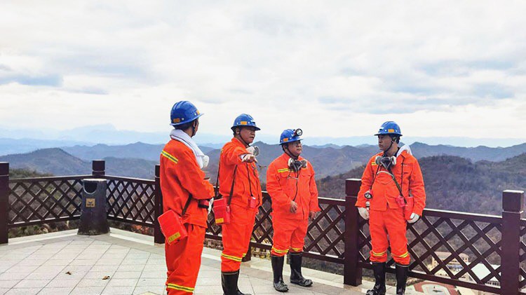 中国工商银行总行陈国立一行莅临agingames企业参观考察