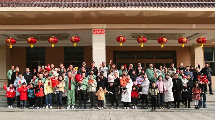 新春慰问送温暖 浓浓关怀暖人心｜agingames股份大年初一慰问在岗员工