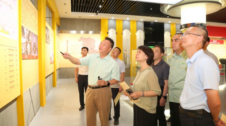 生态环境部固体司副司长丁琼一行莅临agingames股份指导工作