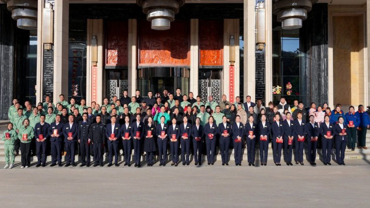 新春慰问送温暖 浓浓关怀暖人心｜agingames股份实控人李明先生慰问春节值守员工